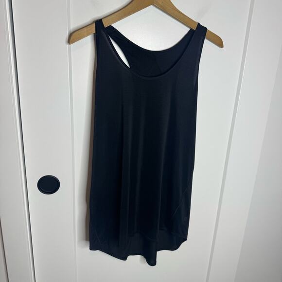 Lululemon Essential Tank Pleat Jersey Black Lightweight Flowy Racerback Size 10 - Picture 3 of 5